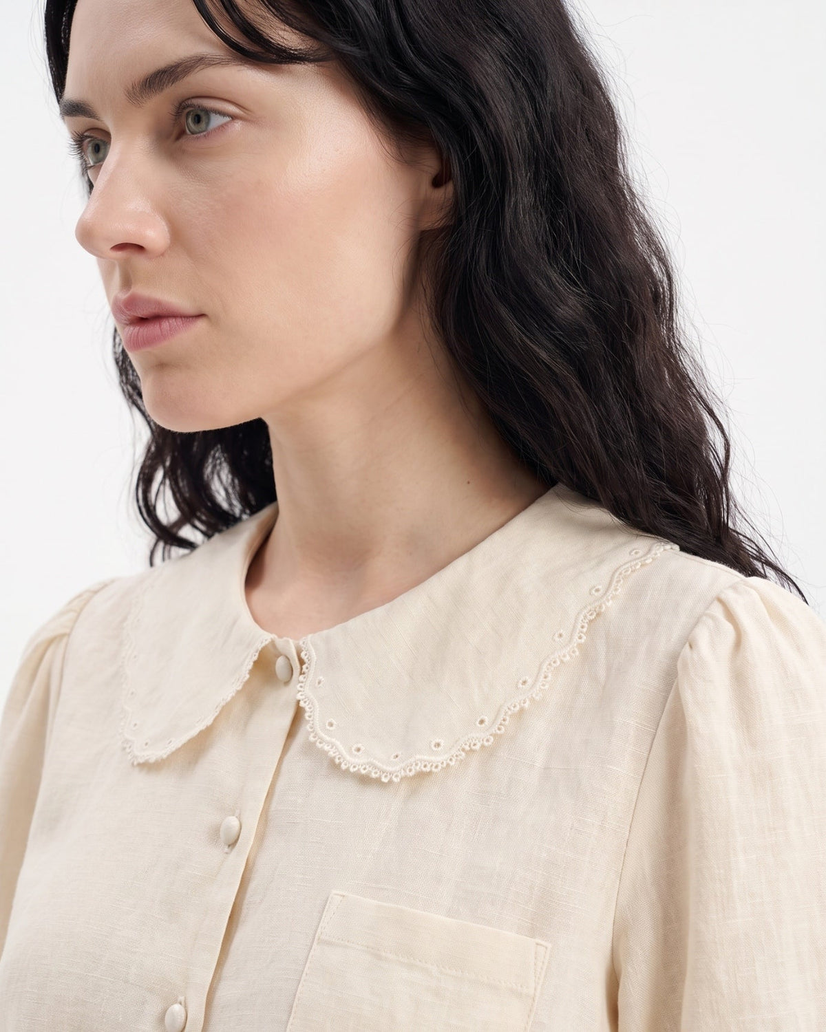 Ève | Blouse brodée à bordure dentelle