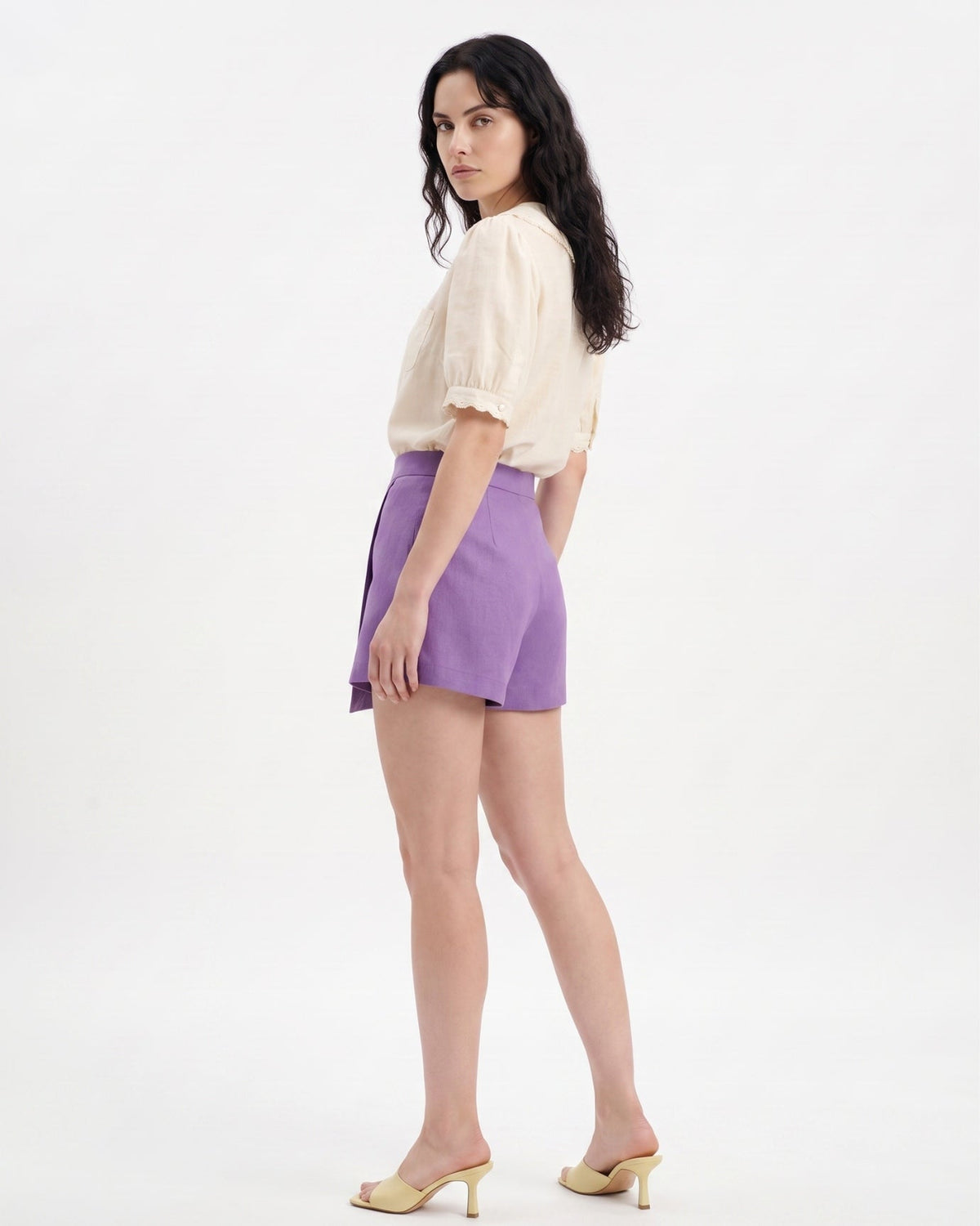 Ève | Blouse brodée à bordure dentelle