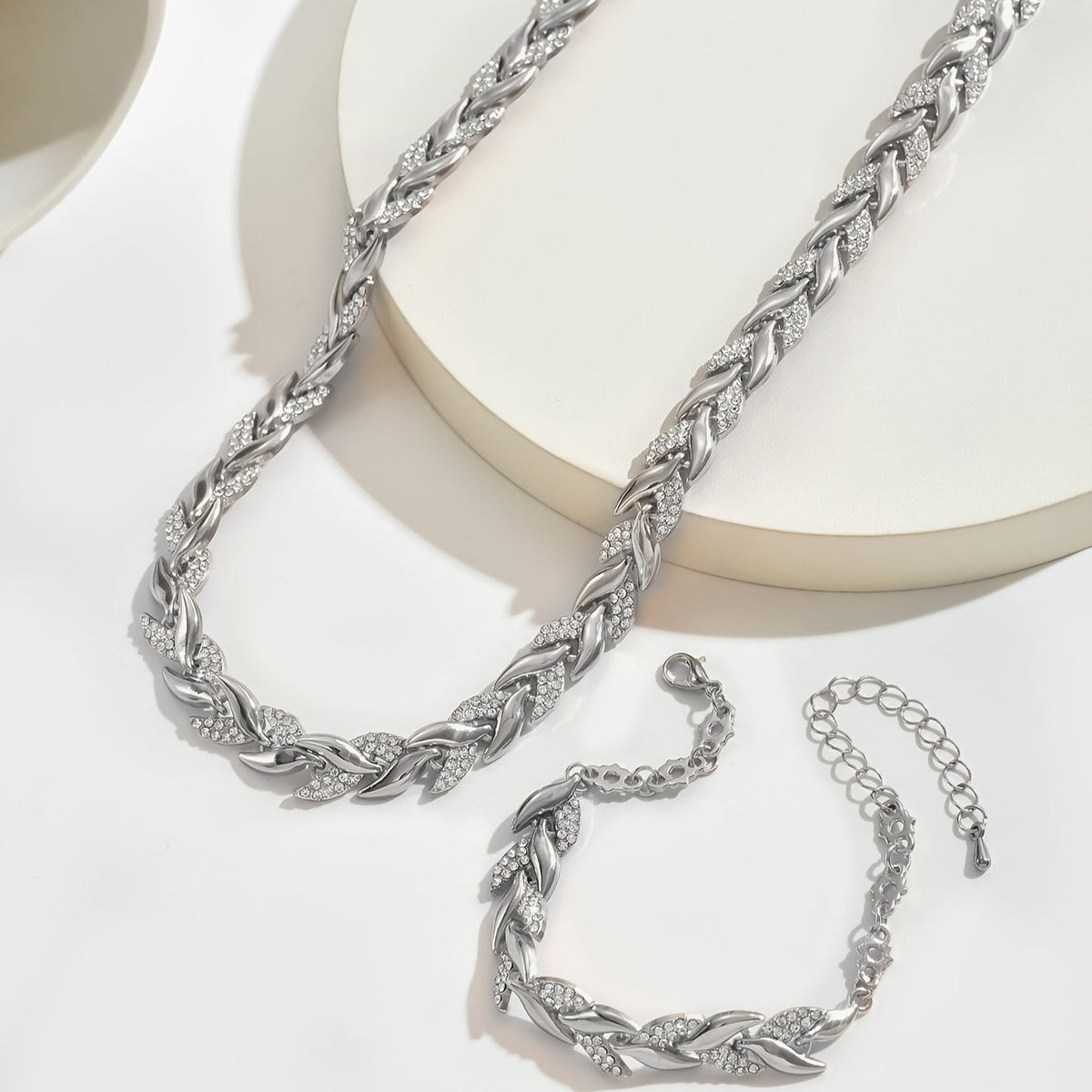 Berthe | Élégante parure de bijoux en épi avec cristaux scintillants