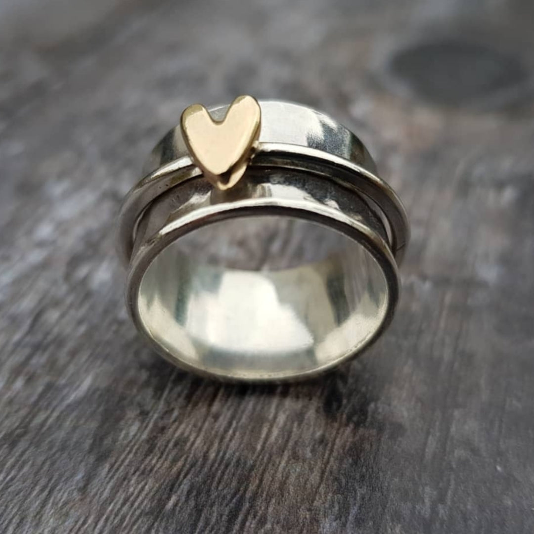Isabel - Bague en argent avec un élégant cœur doré