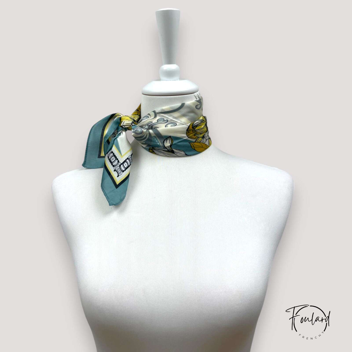Cosima | Foulard carré floral baroque