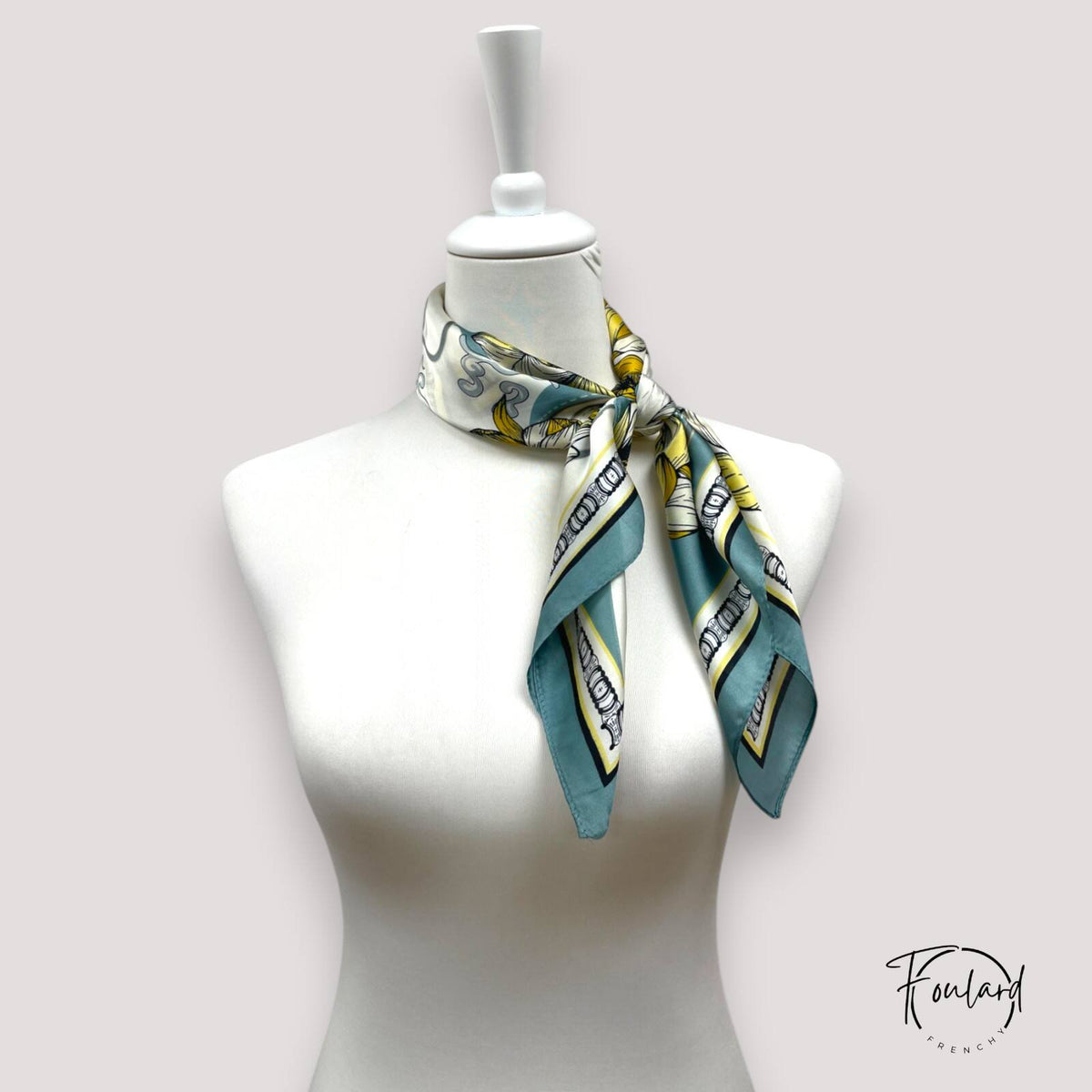 Cosima | Foulard carré floral baroque