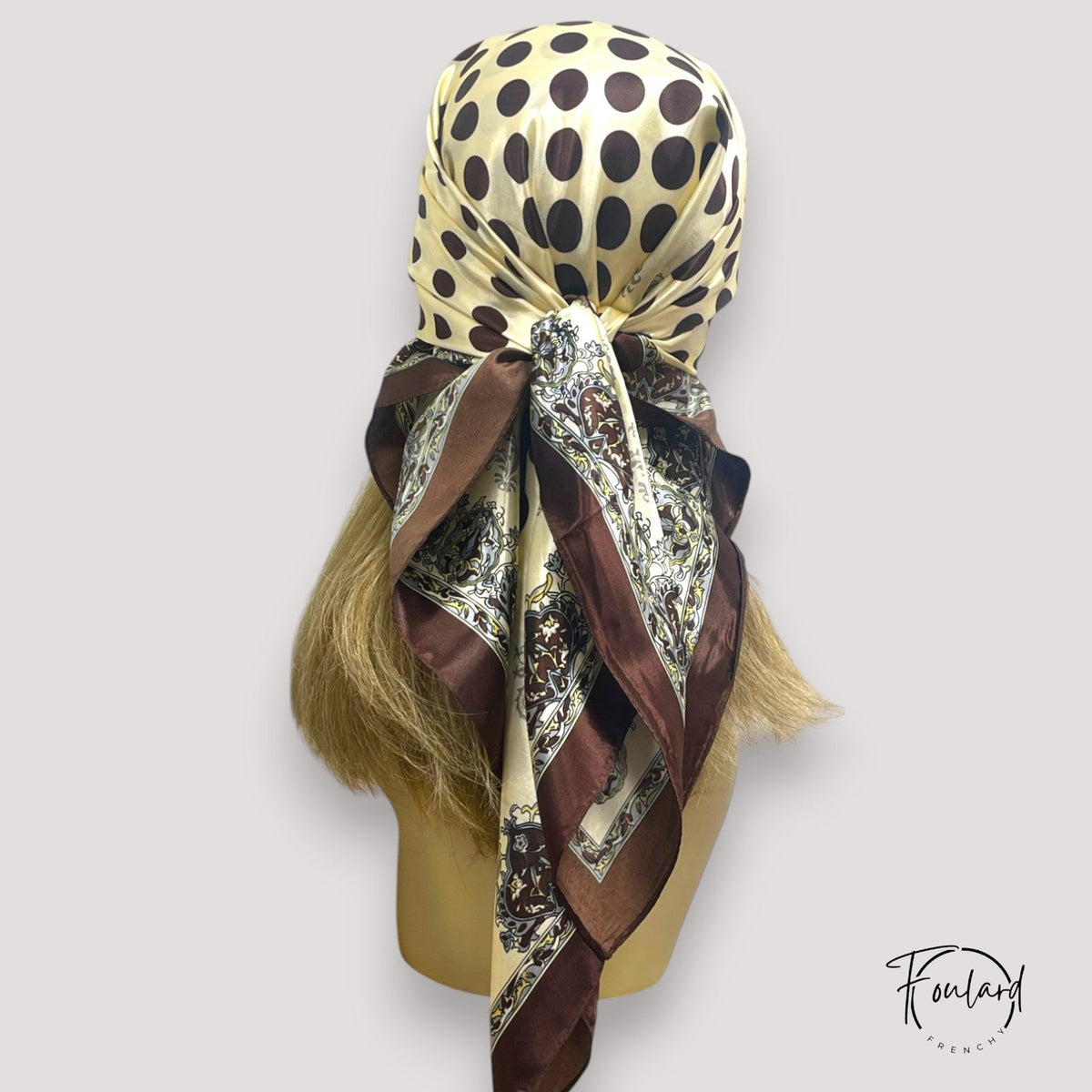 Charline | Grand foulard carré baroque