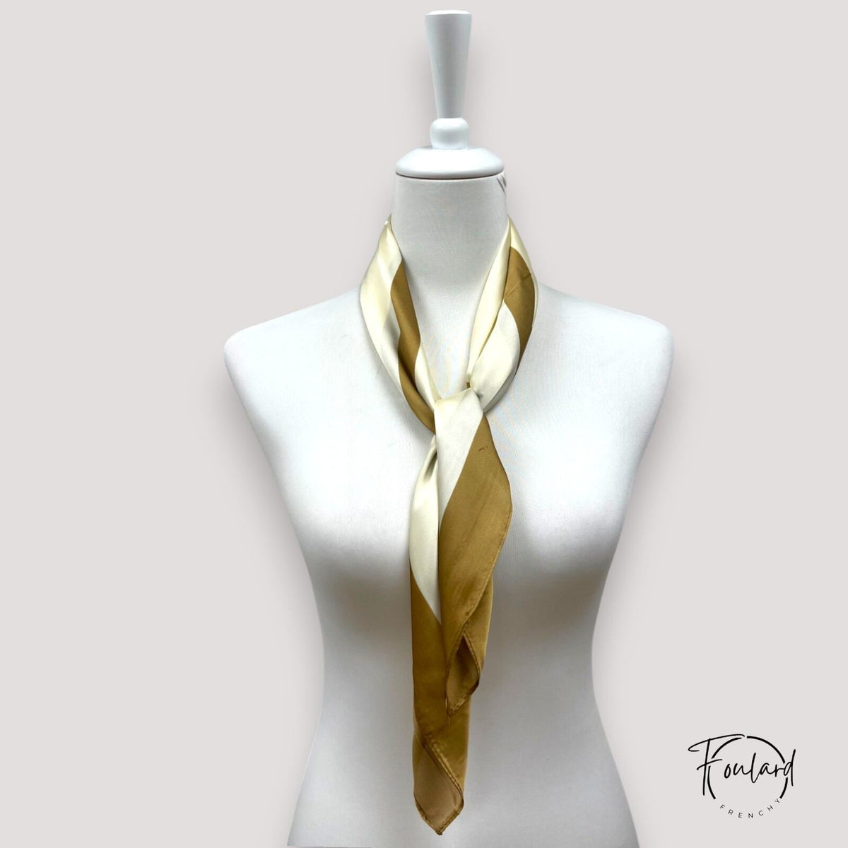 Carla | Foulard carré larges rayures