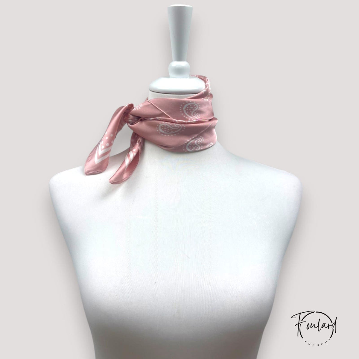 Catherine | Foulard carré motif cachemire