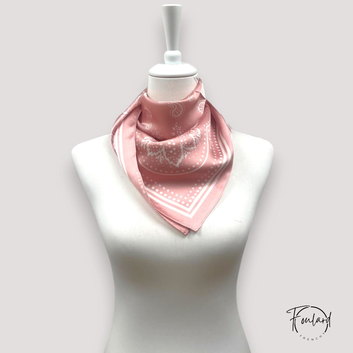 Catherine | Foulard carré motif cachemire