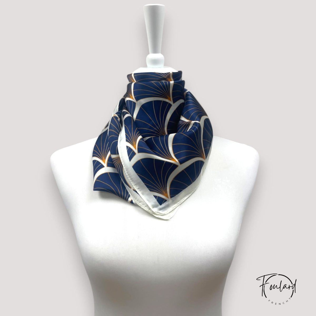 Caroline | Foulard carré motif éventail