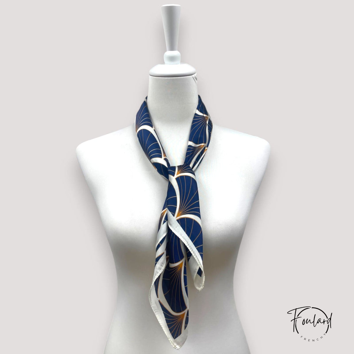 Caroline | Foulard carré motif éventail