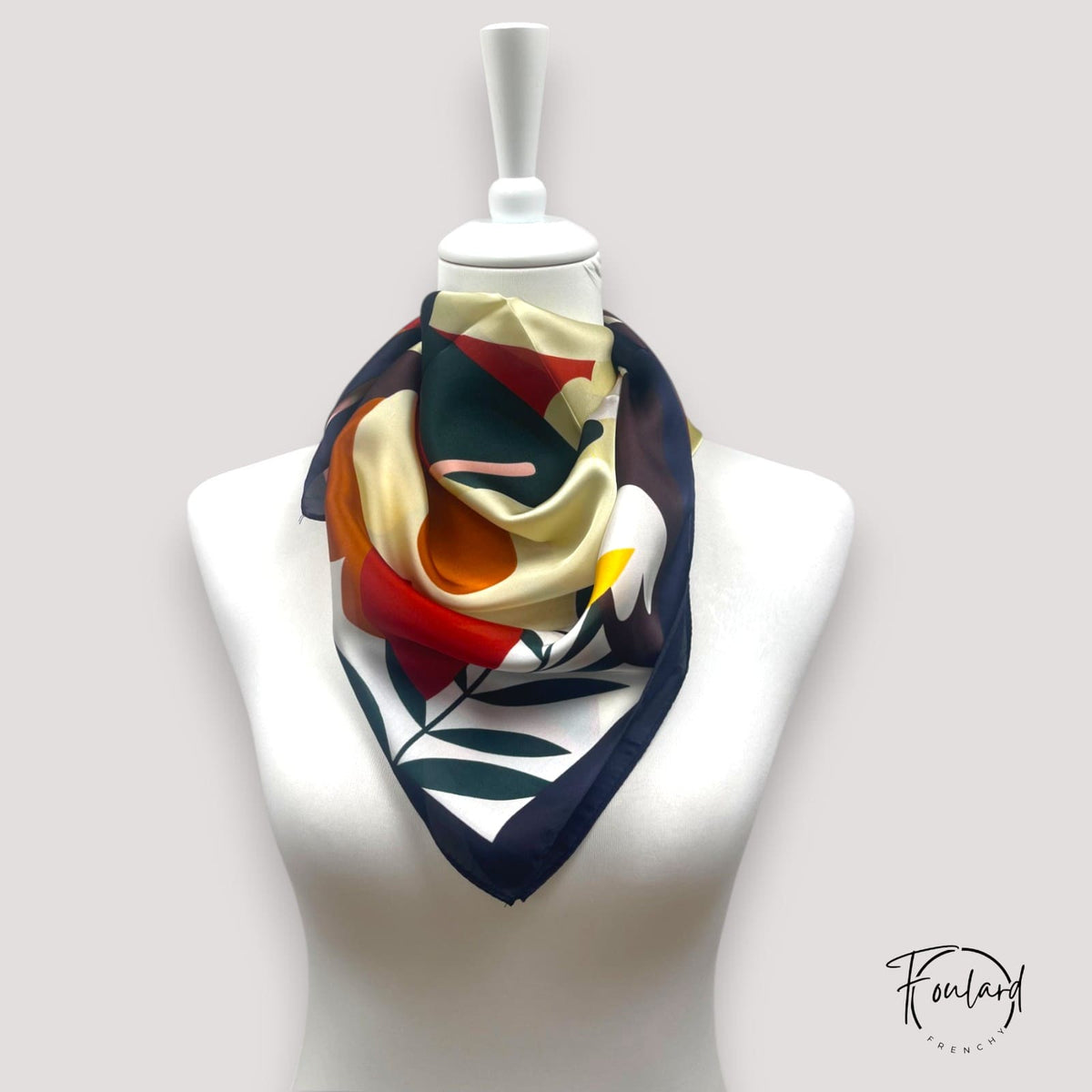 Clarisse | Foulard carré fleurs graphiques
