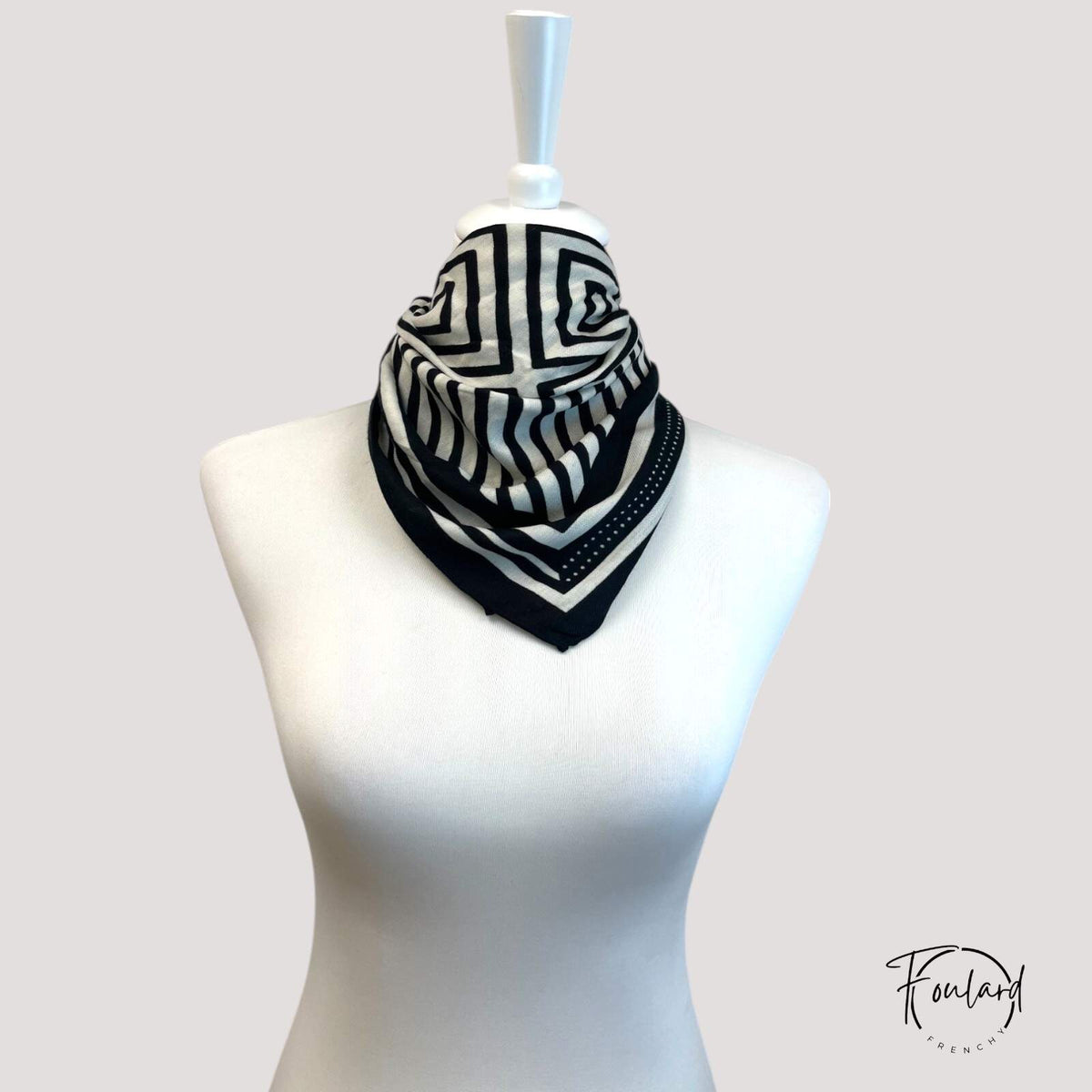 Christelle | Foulard carré géométrique graphique
