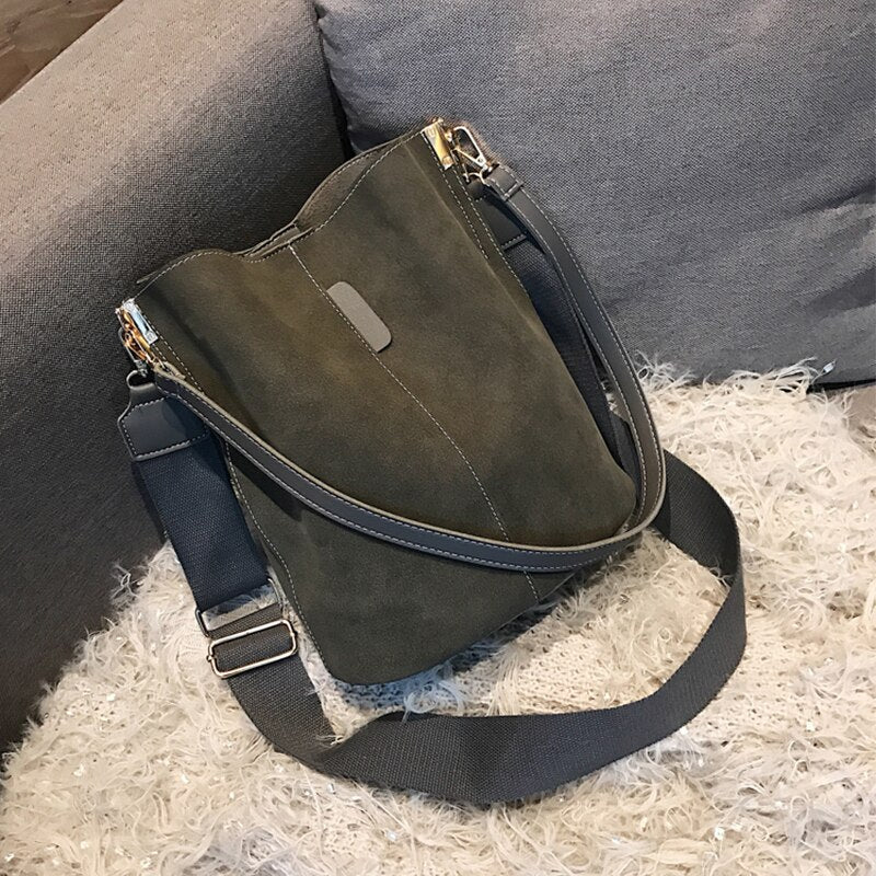 Violette | Sac seau à bandoulière