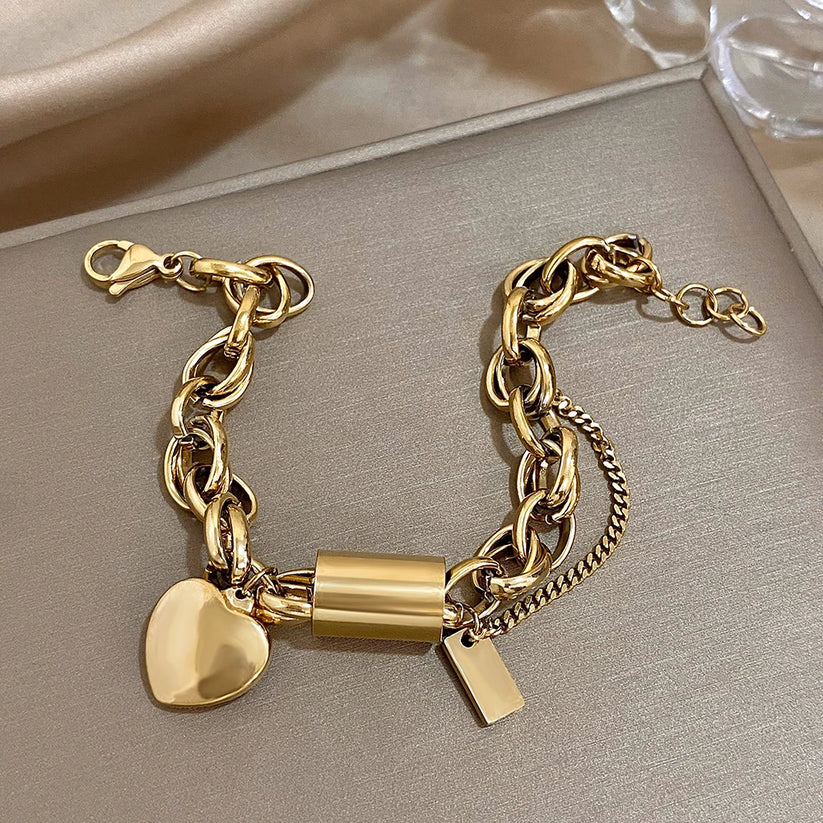 Guadalupe - Élégant bracelet avec pendentif cœur doré