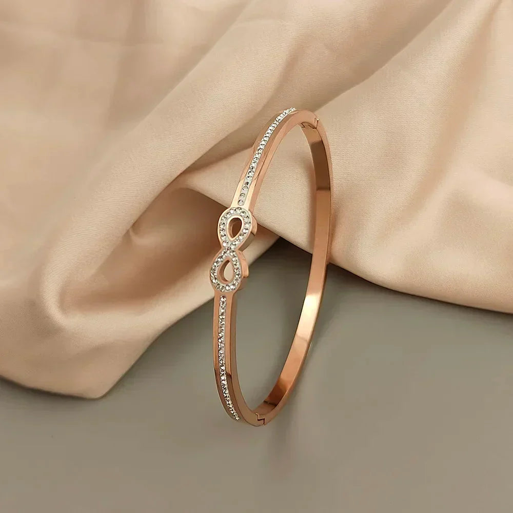 Bracelet Rigide Infini avec Cristaux Exclusifs