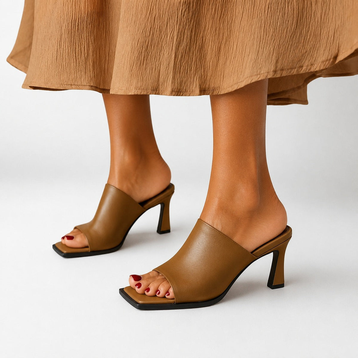 Uma | Sandales en cuir à talon