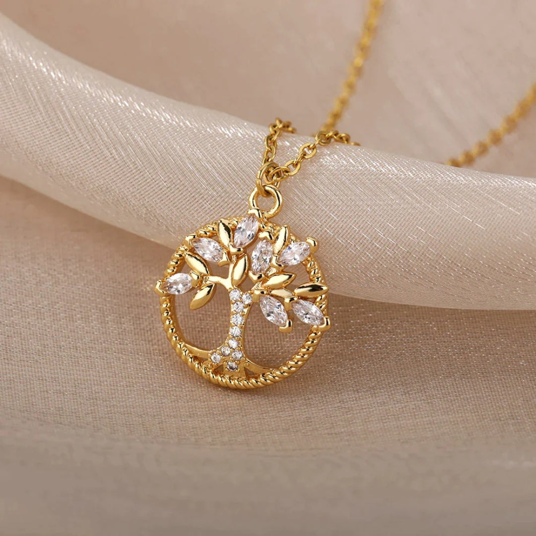 Nayara - Collier doré avec élégant pendentif de l’arbre de vie et cristaux scintillants