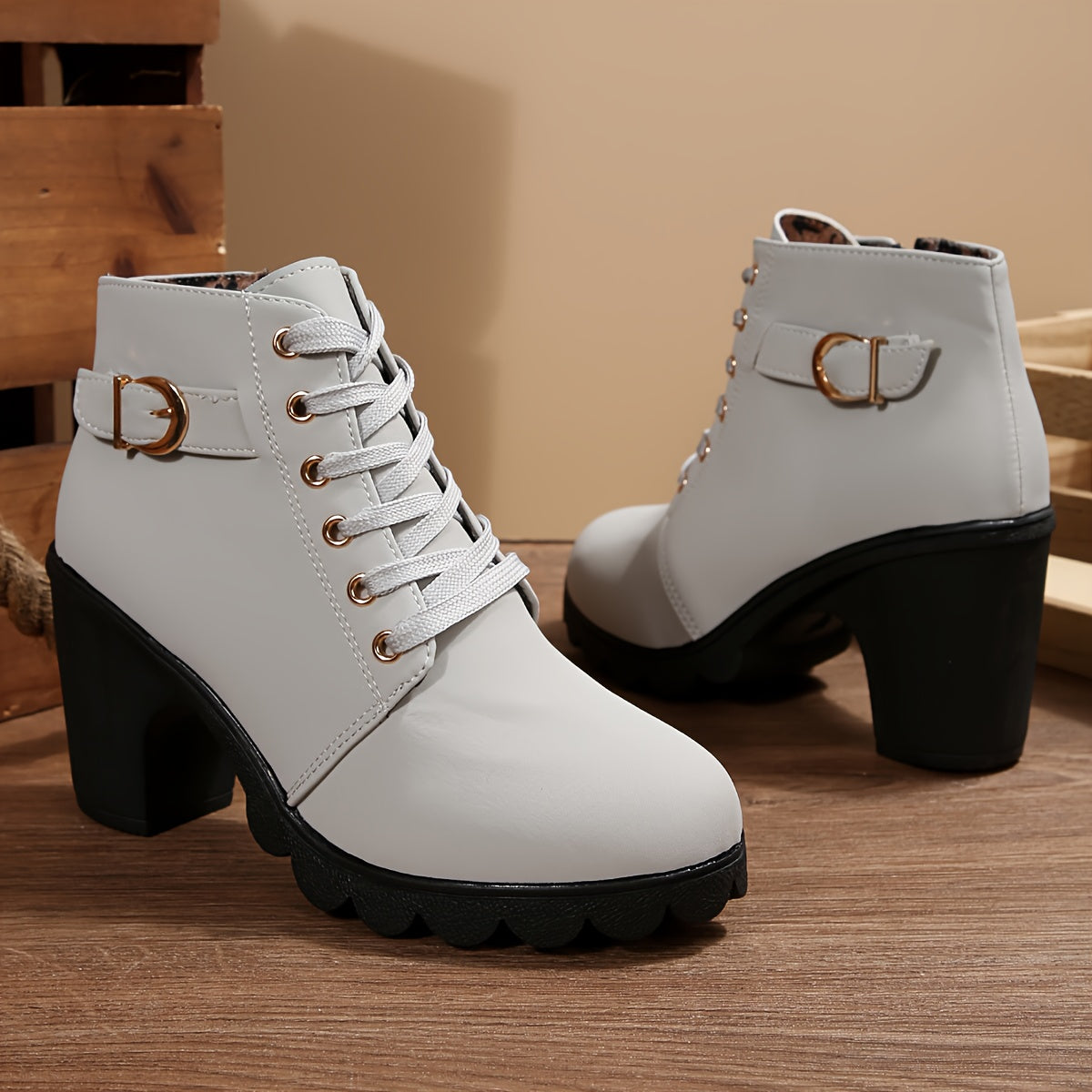 Philomène | Bottines lacées à œillets