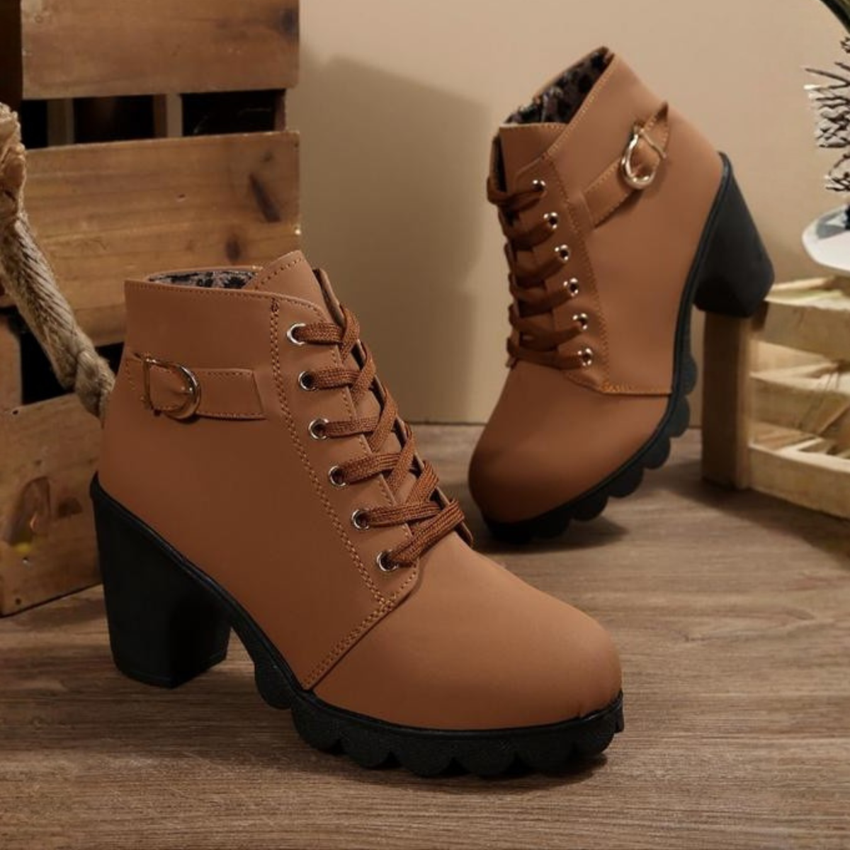 Paola | Bottines lacées à boucle