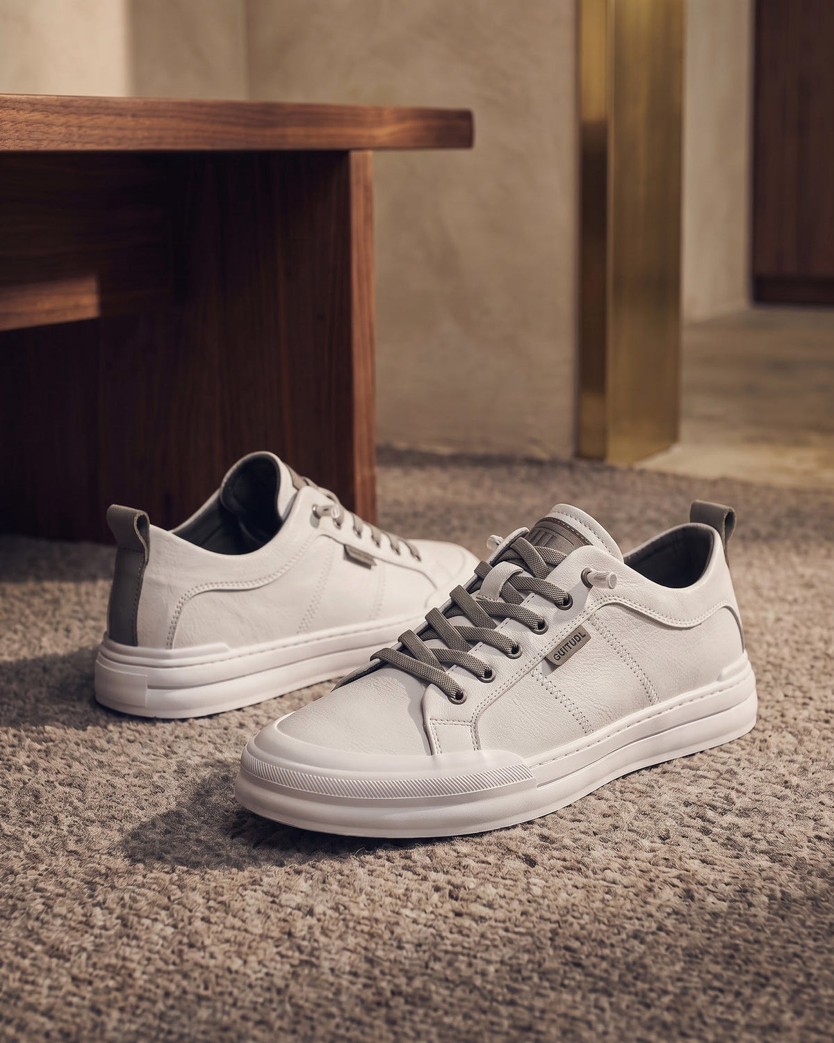 Norbert | Basket en cuir grainé