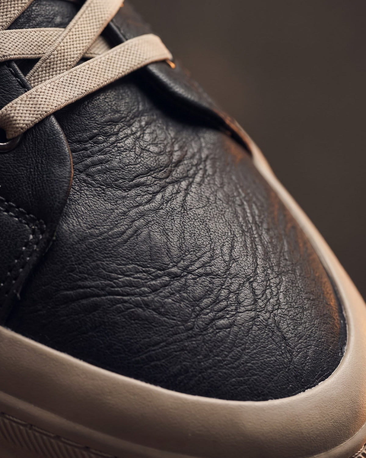 Norbert | Basket en cuir grainé