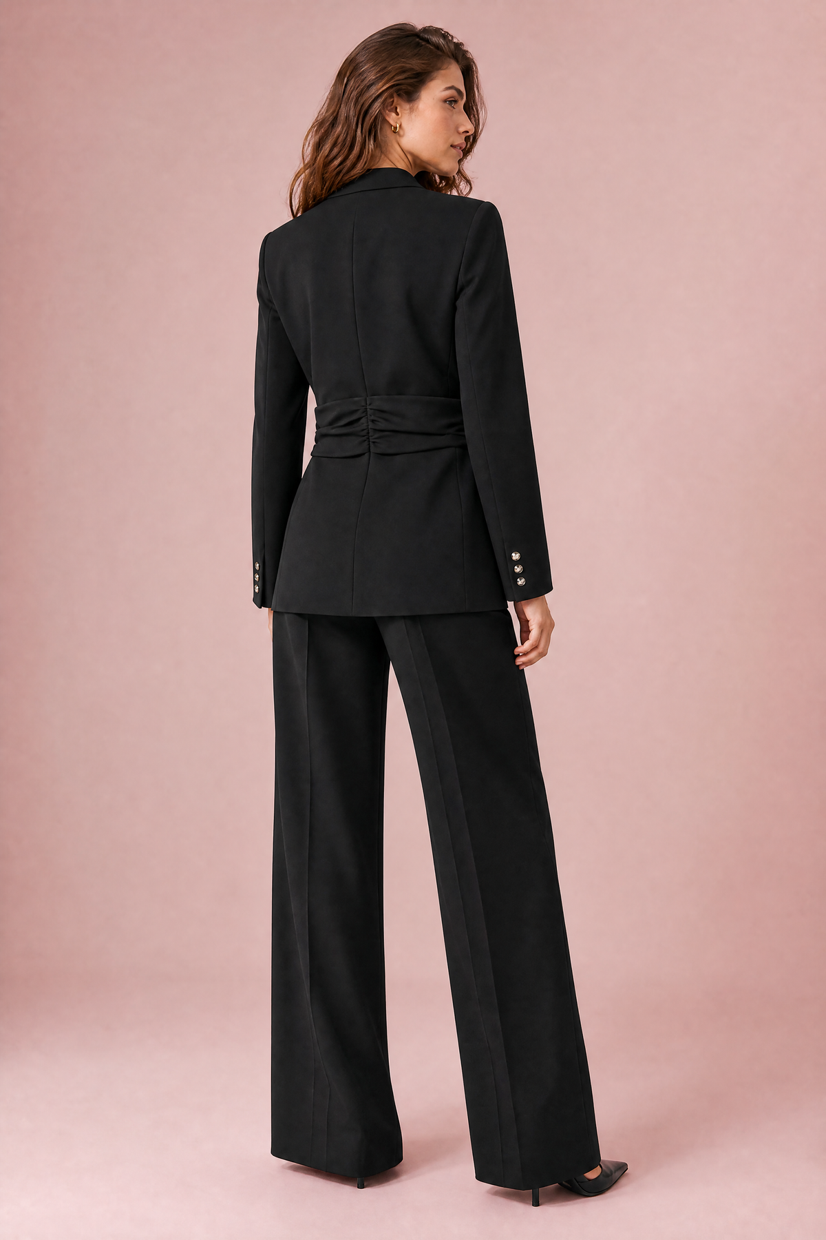 Lucienne | Tailleur à veste portefeuille ceinturée