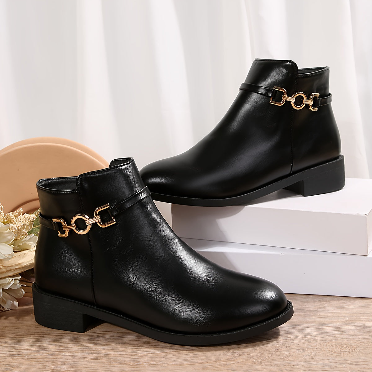 Pomeline | Bottines à chaîne décorative