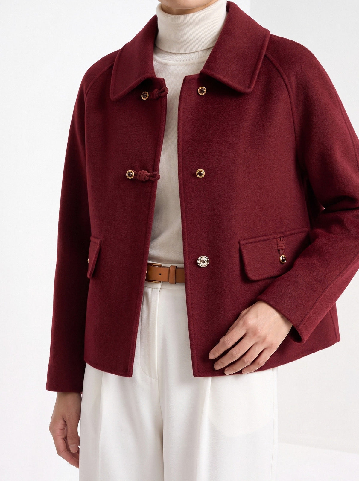 Bérangère | Veste courte à boutons dorés