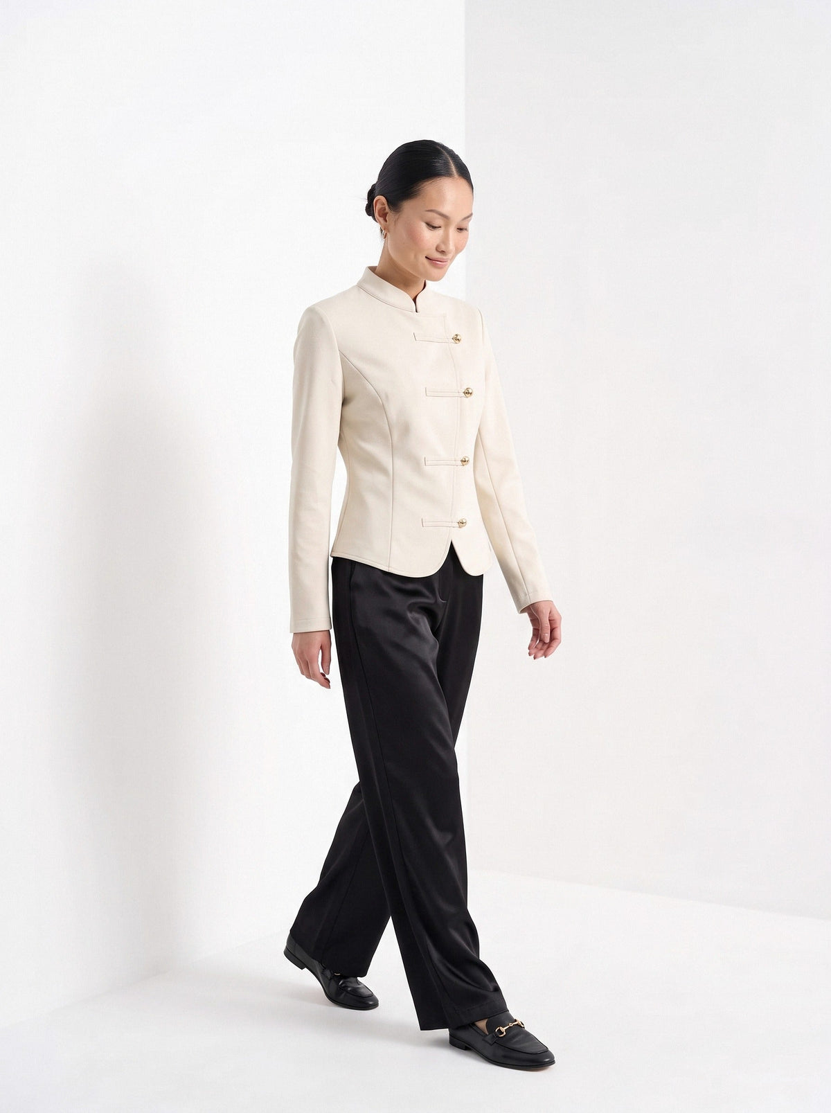 Brune | Veste cintrée col montant