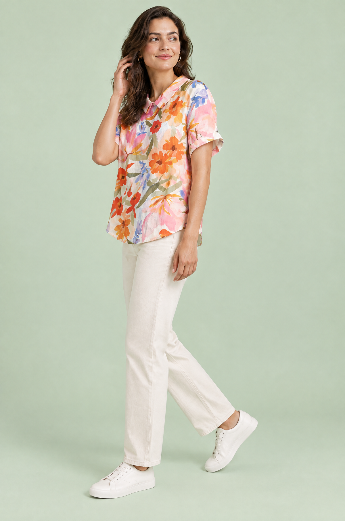 Floriane | T-shirt fleuri à petit col